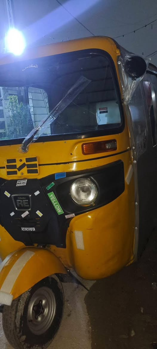 سلام عليكم تكتك مديل 18 تكتك جهزه وحلوه السعر5200مليون رقم الهاتف ***********
