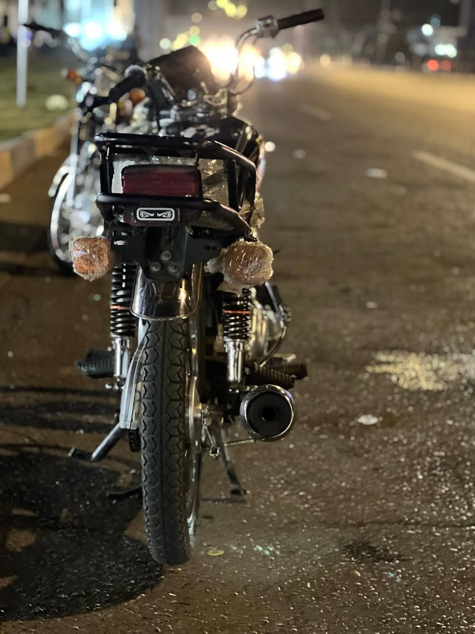 السلام عليكم دراجه نامه للبيع ٢٠٢٣نضيفه كلش محرك جديد شلعه فول موصفات كهربائيه شغاله كامله من كلشي السعر ٧٠٠أوراق مكاني كربلاء الحسينيه للستفسار ***********
