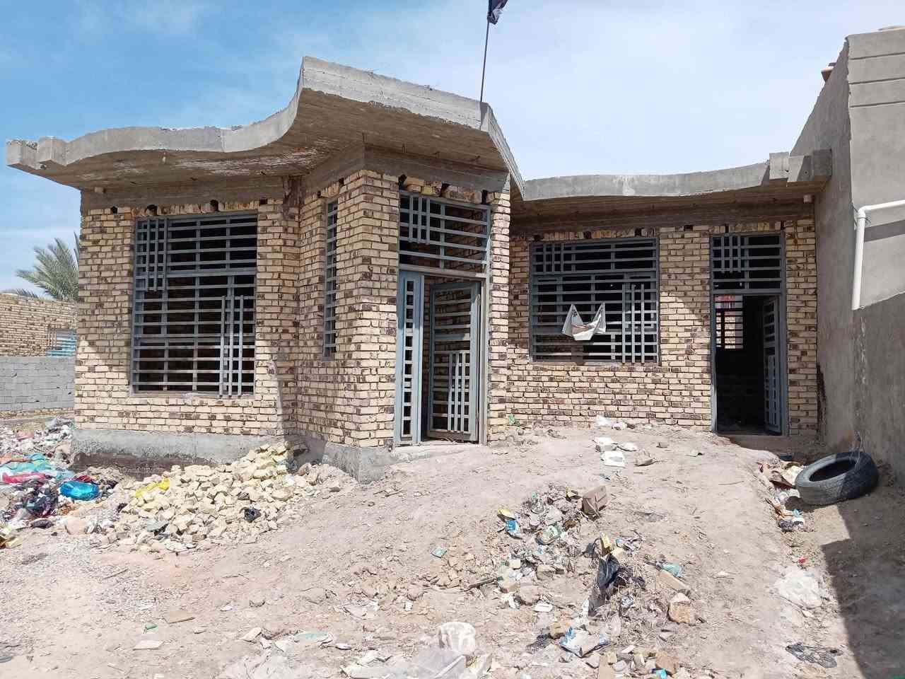 السلام عليكم
الدار للبيع في  قضاء الدغارة حي العسكري مجاور دار سيد قيصر الزاملي
المساحة 245 متر، زراعي (داخل ضمن حدود البلدية) قابل ان يطوب 
غرفة و صالة و مطبخ حار و بارد مجمع صحيات داخلي و براني 9x4,5

للاستفسار أكثر

 ***********

***********
