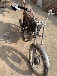 للبيع ٢٠٠  شط العرب جزيره واتساب 07876170033