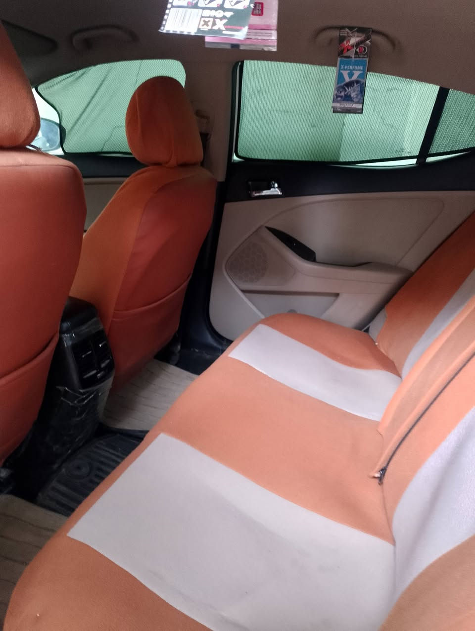 كيه اوبتيما خليج الون ابيض رقم قادسيه دولي جديد بسمي فول بصمه محرك 2400 ويل كروم  18 حداديه جديده من دعاميه الدعاميه صار يومين كله جديد سياره عندي جانيه مال بيت الياخذه بلعافيه عليه بجان الحسين بيه نص باب الوره بارد موجوده سياره في محافظه ديوانيه رقم مبايل***********
