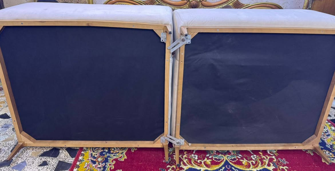 تخم قنفتين نضيفات مابيهن ضرر السعر 125 مكان بغداد الشعب ***********
