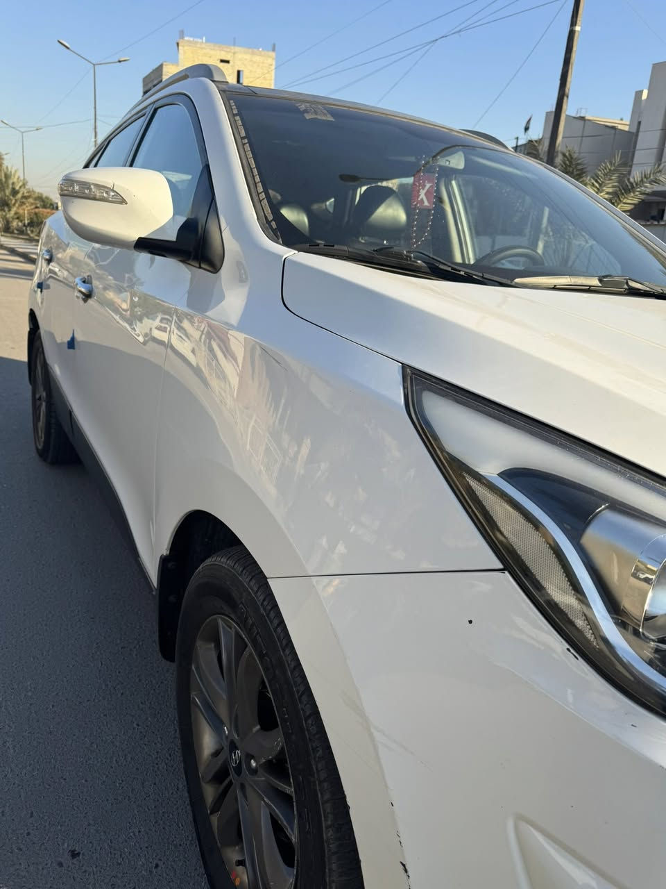 السلام عليكم ورحمة وبركاته توسان موديل 2014 ابيض خليجي بنوراما رقم بغداد تحويل ثاني يوم مكان السيارة بغداد الحرية *********** واتساب 

سونار موجود ضمن الصور
