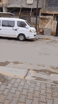 بيت 100 متر للبيع بيت كامل كله سيراميك كاشي سطح شتايكر بناء طابوك العوان بداية مسقط شارع روضه ثالث بيت عن مدرسة امرلي شارع تجاري قريب كلش سعر 47 بي مجال قليل *********** واتساب
