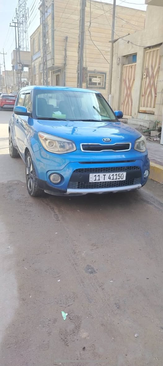 السلام عليكم كيا سول للبيع الموديل ٢٠١٦ رقم بغداد الدولي بأسمي 
أمريكي حادث  خفيف بنيد نفسه مصلح  محرك ٢٠٠ السياره جاهزه للاخير ادامه عامه تخم تاير حداديه 
السعر ١١٨ مع المجال البسيط رقم الهاتف *********** رقم صاحب السياره

