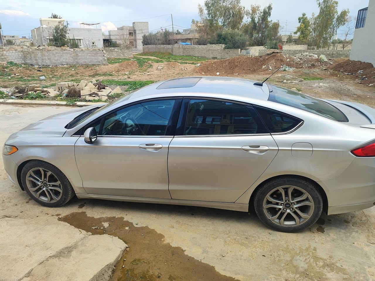 السلام عليكم فورد فيوجن 2017 محرك 2000 تيربو مكينة جديدة ظررها بوند وجاملغ امامي من جهة السايق 
السعر 112 وبيها مجال 
***********
***********
