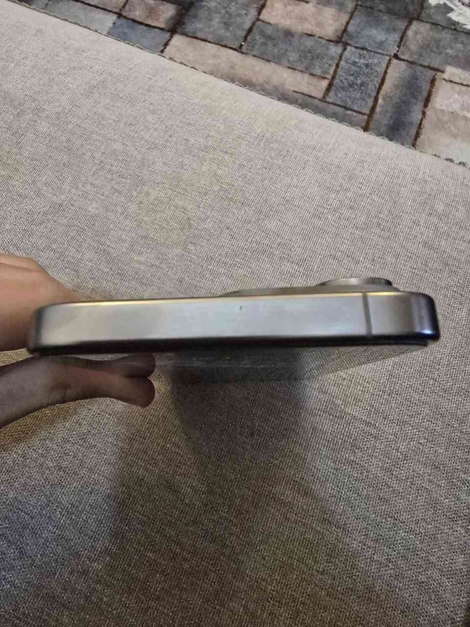 ايفون 15 برو ماكس للبيع شرق اوسط
ذاكره 256 بطاريه 83 

شريحه وحده 
الجهاز نضيف جدا شخط مابي

مكاني بابل حي البكرلي
***********
