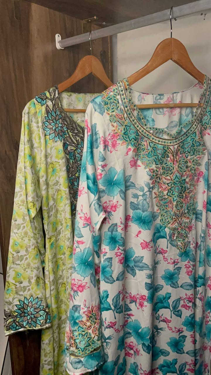 مخاوير كويتية+حجاب+خياط ٢٥
نوع القماش اندلوسي حرير 
اليوم حنشر وجبه جديده ع انستا 
يوجد توصيل جميع محافظات العراق 🚗 
توصيل ٣
الحي المعلمين الفين 
مكاني مسيب حى الميثاق


**إذا كنت صاحب هذا الإعلان وتريد حذفه لأي سبب، رجاءا أرسل رسالة إلى الدعم الفني**