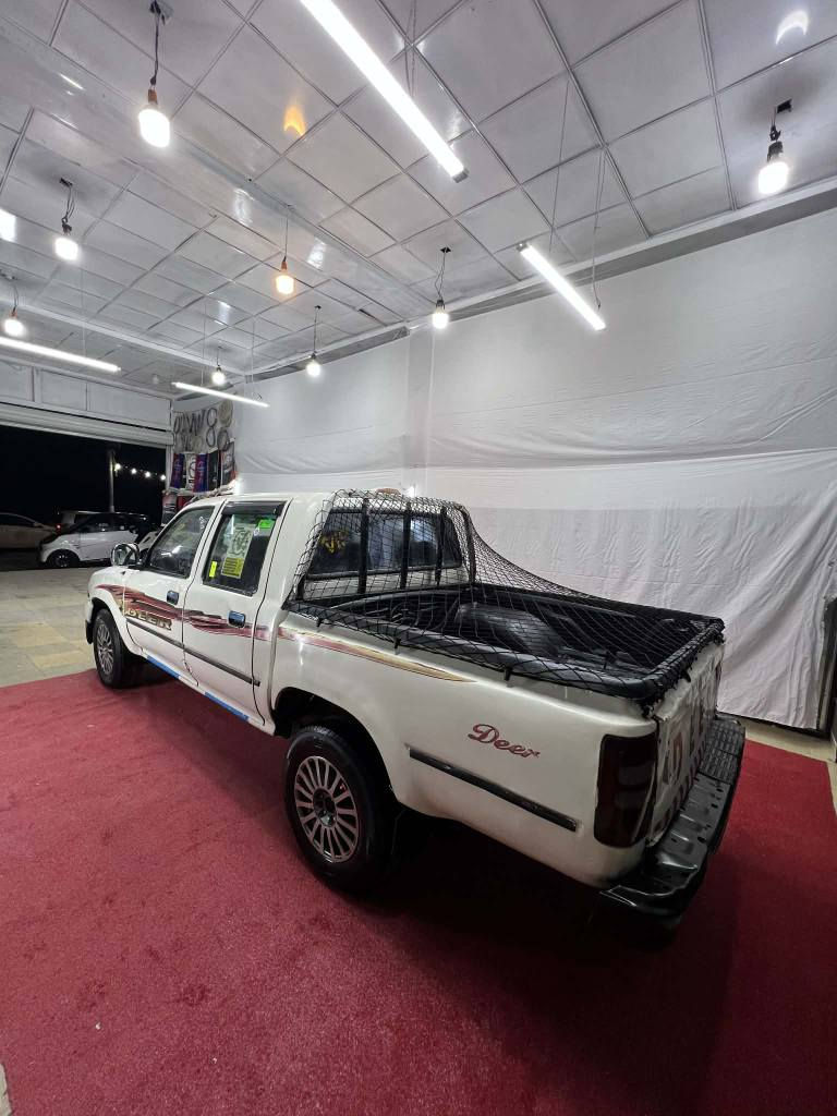 بەلەش بەلەش 
ماڵی کەسابەت ماڵی فەقیر 
پیکاب دێر مۆدیل 2007 مەنەفیستی لەگەڵە ماڵی مەدەنیو براوە بەشەرتە زۆر بی مەسرووفەو خاوێنە 
گێروو مەکینەو کارەبایو تندوو تۆڵیو پاوەروو گەرمیو لەیتو هەمووی مەزبووتە ناو دەری ڕیکو پیکە نریخیشی لەخوار بازارەو خایسیشی نیە وەرگەراو بەشەڕتە پیشیشی لیدراوی هیچ پیوە نیە ماڵی فەقیرە 
پاوەڕە ناو سورە بیلاد کابریتەڕە ویل کەپیشە بودی قولاپە 
شوێن رانیە *********** نرخ $21 رانية, السليمانية
