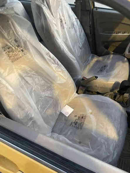 السلام عليكم 
شيري 2009 للبيع 
بدون صبغ عدا جاملغ امامي مبدل مال شركة والقديم موجود
مبدل دعامية امامي جديدة ولايت وشباك 
بدون حادث ولاضربة 
مكينة كير صدر جدد 
ماشية 95 الف حقيقي 
السعر 34 وبيها مجال قليل جداً
للاستفسار ***********
مكاني بغداد سبع ابكار شارع الجامعة العراقية
