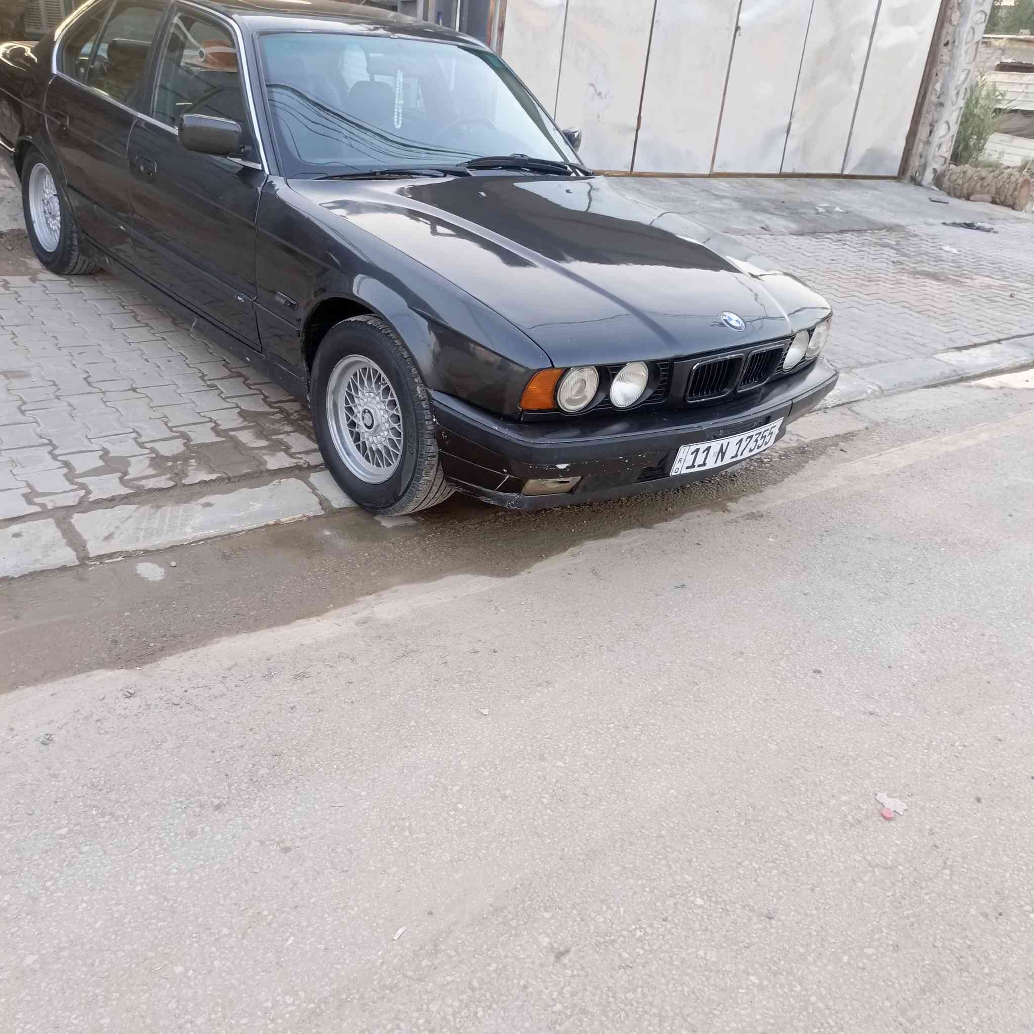 بي ام 5250
اوتو ماتيك مسكر 
موديل 1990
تبريد حداديه جديد 
مصبوغه عام جماليه 
كير جديد ستوني شاده 
مكينه سته سلندر 
رقم بغداد بااسمي 
مكينه بيهه تنقيص قليل 
مكاني نجف 
للاستفسار ‏‪***********‬‏
سعره 55 وبيهه مجال
