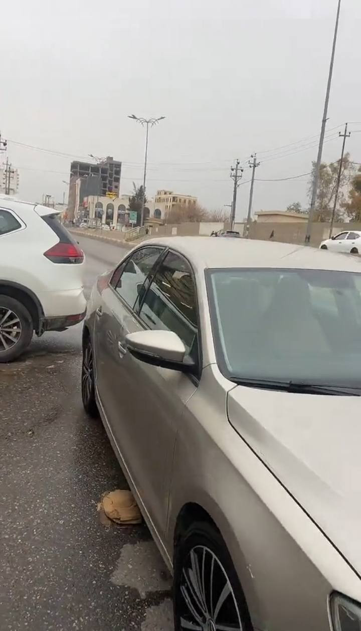 Jetta 2015 xaliji 
2.0 بي توربو
يةك پارچة سبوغ بونيت بيلادي گوراية بي ژوري بي ئيرباگ پشت و پيش كةپس گير مةكينة حةماوة كاربايات هةموو بةشةرت 
0751 891 91 80 أربيل, العراق
