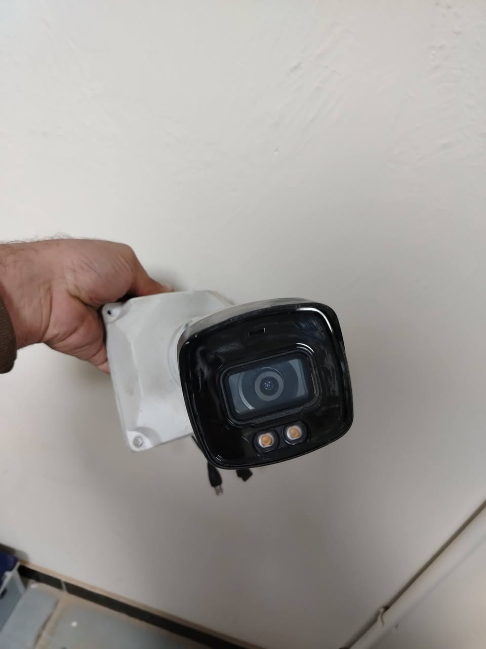 ١٣ كامرة دهوا مستعمل ٥ ميكا
سعر الكامرة ٢٥ الف قفل
رسيفر والهارد ٤ تيرا ٢٥٠ الف قفل
راك ٦٠ الف قفل
بغداد الكرخ
الاستفسار خاص والأسعار غير قابله للتفاوض ✅


**إذا كنت صاحب هذا الإعلان وتريد حذفه لأي سبب، رجاءا أرسل رسالة إلى الدعم الفني**