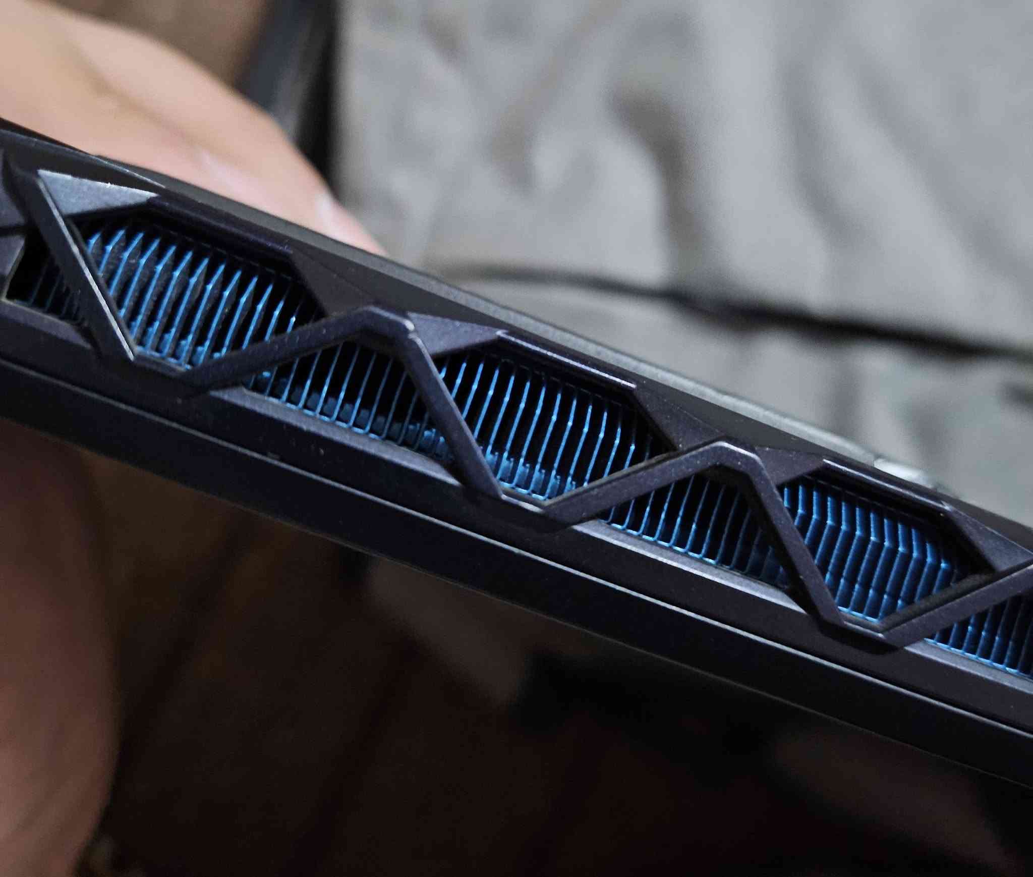 لابتوب ايسر بريدتور  acer predator triton 500 للبيع
المواصفات 
I7 9750h 
Ram16 ddr4 
Rtx 2080 m 8gb 100w boost to 120w
الذاكرة مطورة الى قطعتين اس اس دي 1 تيرا وقطعة 512 كيكا اس اس دي ايضا 
Screen Full hd 1080p 144hz هرتز
 
طبعا الكارت مالته اقوة من 4050 و 3060 وقريب على 3070 بل قوة ويجي v Ram اعلى 8gb 
لابتوب مستعمل نظيف وقوي بل العاب والبرامج الثكيلة 
ويا جنطة وشاحنه الاصلية
سعر 930 الف  
توصيل موجود 
رقمي ***********
