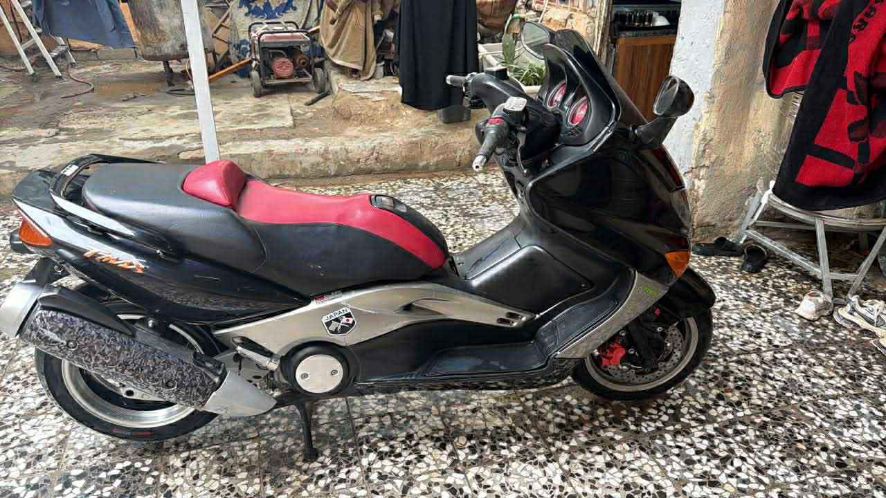 2008للبيع كفاله  نقص التريشه اليمنه فقط سويجات2 المكان حله***********
