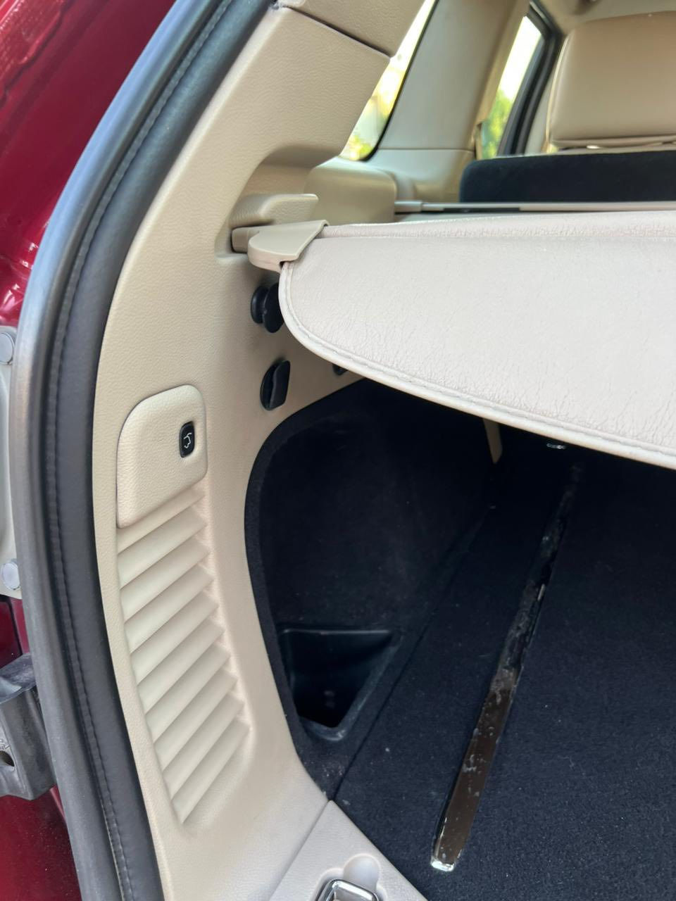 جيب لاريدو 2012 هيمي مكينة 5700 بيها تبخير رقم بغداد مكانها الحسينية السعر 145 فول مواصفات ***********
