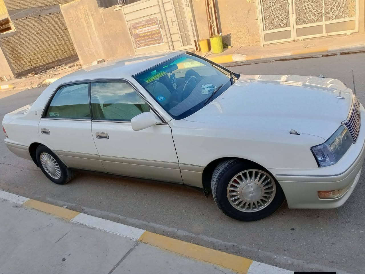 راس الثور موديل 1995 كفاله عامه فول كرستال مكينه فيشتين حداده وتايرات جدد سيارا بلكارتون الشراي يتصل 
 ***********
