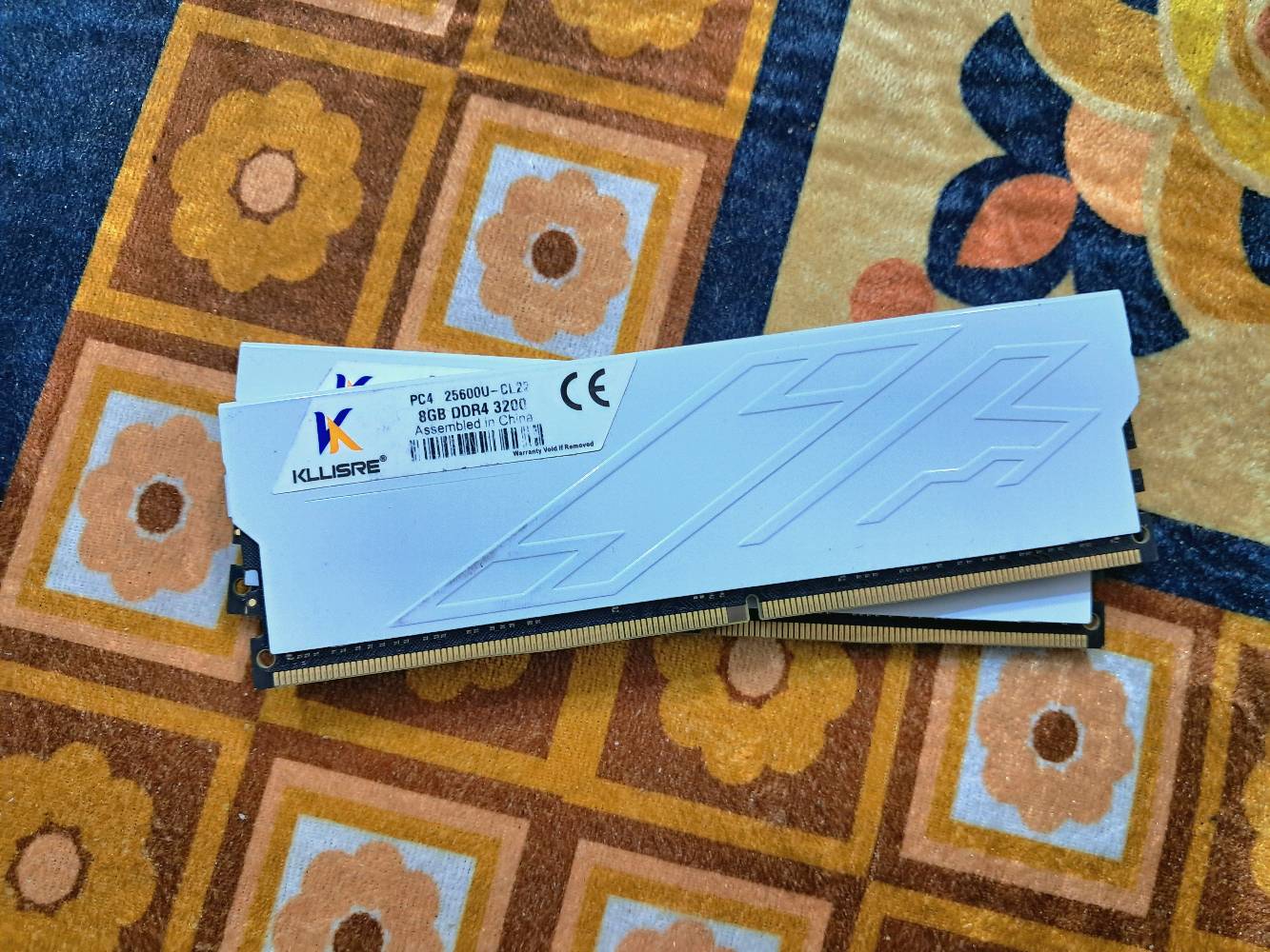 رامات ddr4 للبيع 
Cl22 3200MHz 
واتس اب 
***********