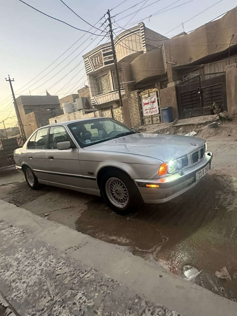 سلام عليكم اخواني أرجو منكم قراهء جميع الكتابه في عن مواصفات سياره مكان سياره بغداد بسمايه سياره حجم اصل 525 مكينه عدله موديل 92 سياره صبغ عام لجماليه كهربايات غرفه ابيض ملكي مري كهرباء تبريد ثلج 🧊 سياره مكفوله من لحادث بسمي تحويل مباشر السعر 78$ وبي مجال  رقم ***********
