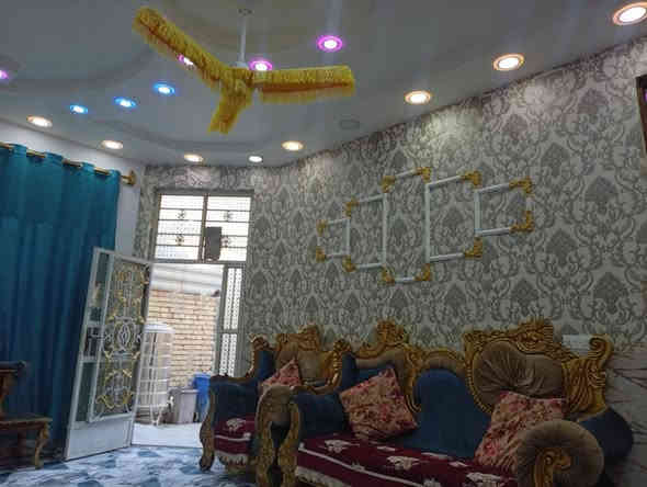 عقار للبيع مساحه ٢٠٠ متر واجهه ١٠ ونزال ٢٠ملحقاته ثلاثة مداخل
طابق الاول استقبال وصاله مطبخ بارد وحار ومنور وصحيات عدد٢ وغرفتين نوم وكراج كبير
 طابق الثاني غرفتين نوم وصالة حمام مشترك كبير وبيتونه كبيره وسطحين
بيت نضيف بناء درجه اولى بناء العقار ٢٠٢٢
خدمات كامله ماء وكهرباء مجاري منطقه هدوة على هيئه تبليط 
موقع العقار البلديات الظباط الثانيه الزراعي مجاور مجمع فدك شارع عشرين
لاستفسار الاتصال على الرقم ***********
