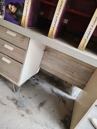 مكتب خشب • مستعمل • نظافة ٨٥٪