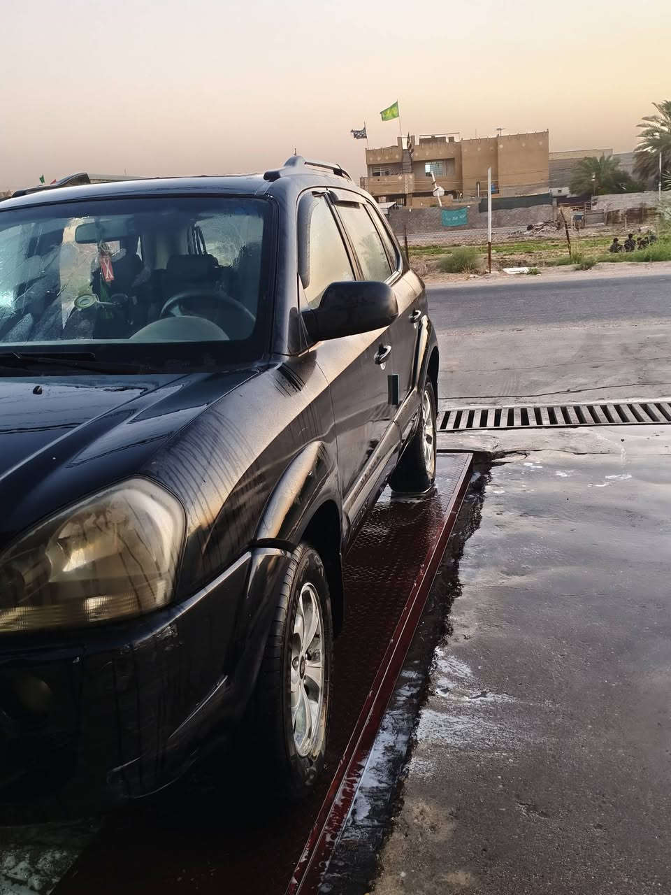 توسان موديل 2009 مكينه 4 سلندر مكفوله مصبوغه عام  جمالية السعر 80  وبيها مجال ***********  بغداد جسر ديالى
