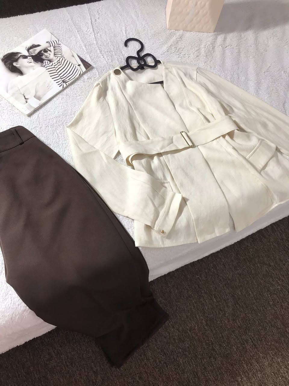 لون الجاكيت اوف وايت خامتة تجنن 🔥🪐
القياس 38/40
الطول 69
للحجز مراسلةدايركت 
تنوفر خدمة توصيل لكل محافظات العراق 
#اكسبلور_فولو #اكسبلورر #ملابس #مشاهير


**إذا كنت صاحب هذا الإعلان وتريد حذفه لأي سبب، رجاءا أرسل رسالة إلى الدعم الفني**