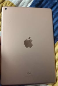 ايباد ٨ • ١٢٨ • مستعمل مثل جديد