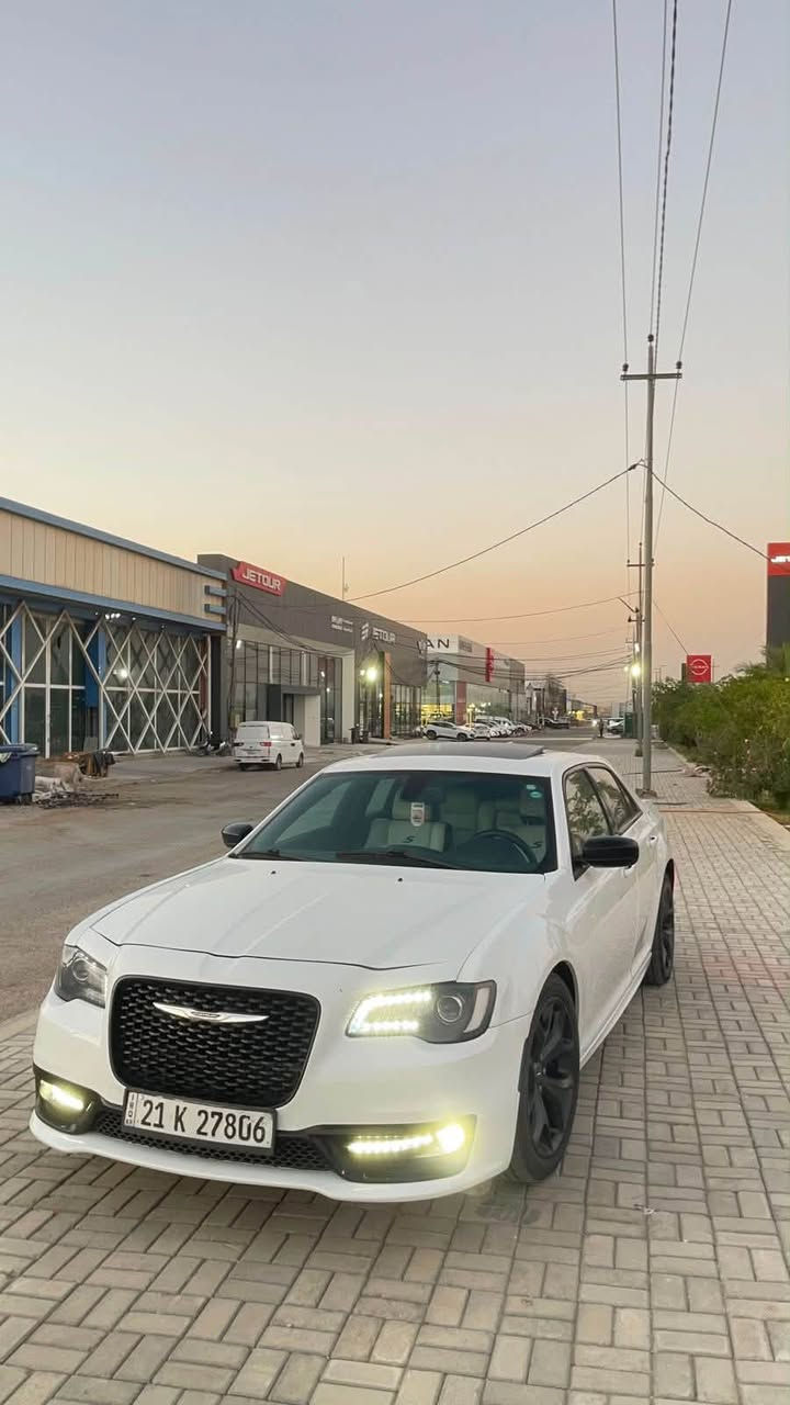 اوباما 18 اس 300 

بانوراما 

تشغيل عن بعد 

كشنات جلد 

تحكم استيرن 

دمام 

كشنات جلد 

كير ماوس 

صدر جديد 

تخم تاير 

ربع متصرف عليه  

السعر 190بيه مجال

***********

مكلف بلنشر 

مكان السياره النجف
