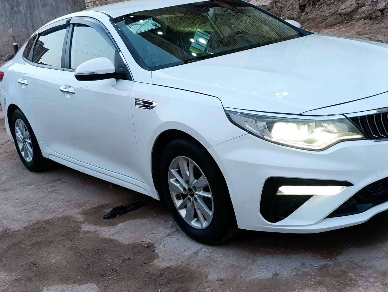 السلام عليكم 
اوبتما 2018 رقم ذي قار وارد امريكي ماشية 89 ألف فقط سيارة جديدة كارتون
المواصفات : 
رادار امامي / تحديد مسار / رادار جانبي / لدات / شاشة كبيرة / كامرة دوارة / ٣ انظمة قيادة / كروس سرعة / شاشة اعطال / مانع انزلاق / مكينة ٢٤٠٠ / بلوتوث / اواكس 
#مكاني ناصرية/
#بيع او مرواس 
#سنوية جديده
#رقم دولي الجديد 
#ذي قار بسمي

***********
