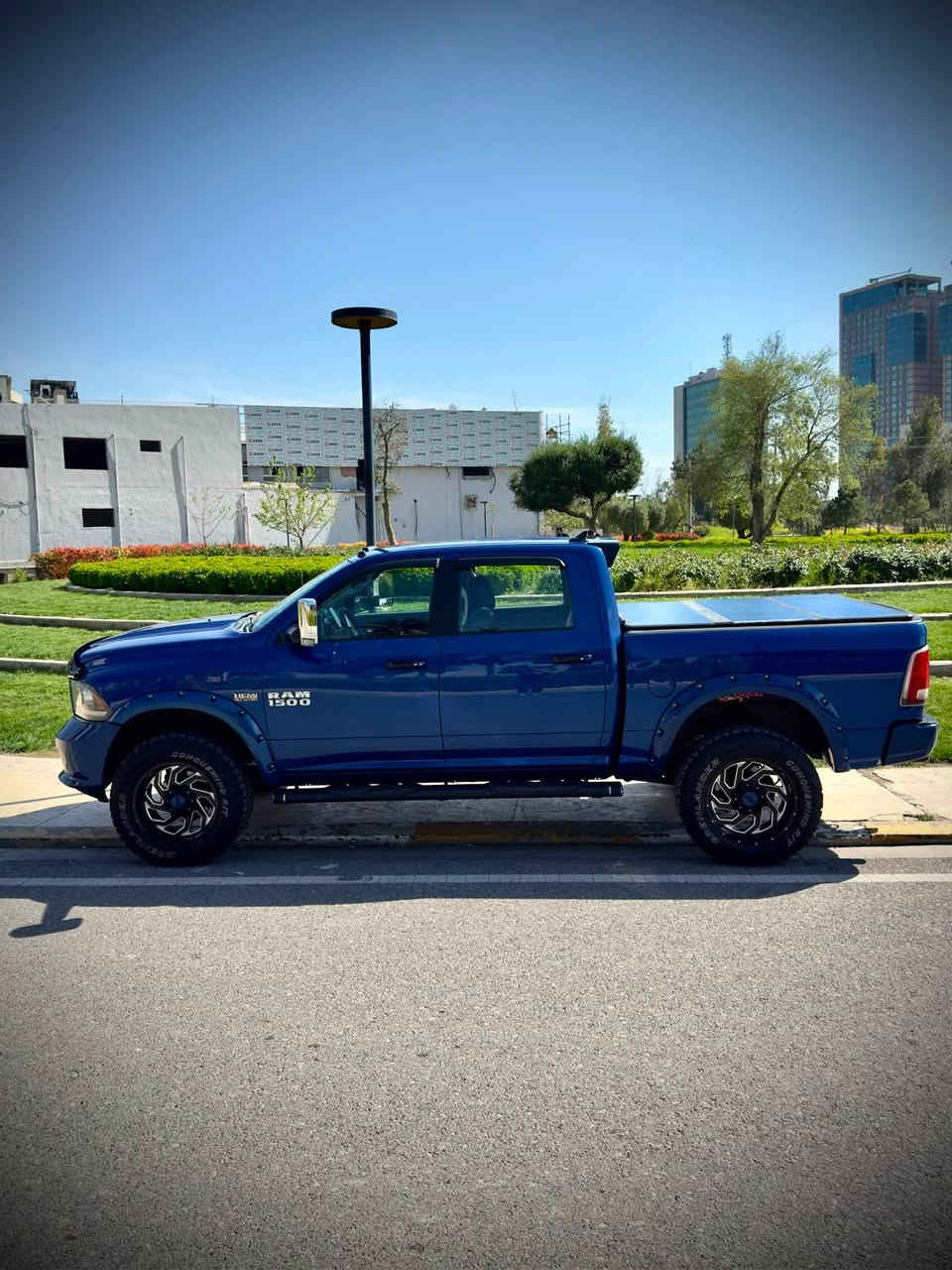 DODGE RAM 

* 🔹 موديل: 2016
* 🔹 فئة: Long Star
* 🔹 ماشية: 131,000 مايل
* 🔹 داخل جلد
* 🔹 شاشة كبيرة
* 🔹 كاميرا خلفية
* 🔹 تزويد 6 إنج أمريكي أصلي
* 🔹 سيارة نظيفة جداً، استخدام شخصي
بيع نقد او مراوس حسب القناعة .
📍اربيل - عينكاوه 
📱 ‪+964 771 297 8904‬


**إذا كنت صاحب هذا الإعلان وتريد حذفه لأي سبب، رجاءا أرسل رسالة إلى الدعم الفني**