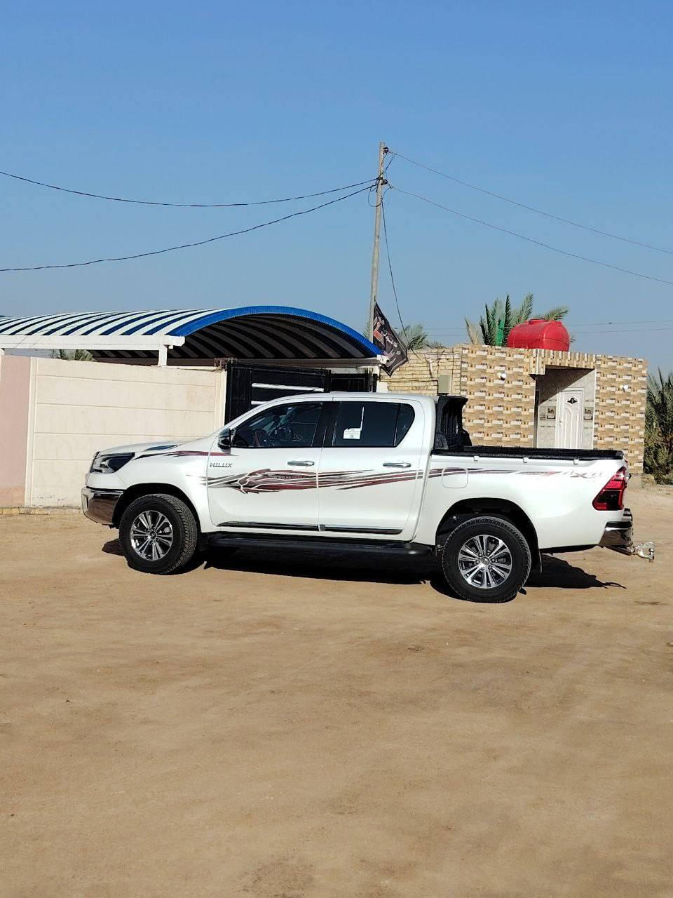 هايلوكس سعودي 2024 مكفوله كفاله عامه وسياره ابسمي ماشيه 30  الف مكان الحمزه الشرقي رقم الموبايل ***********
