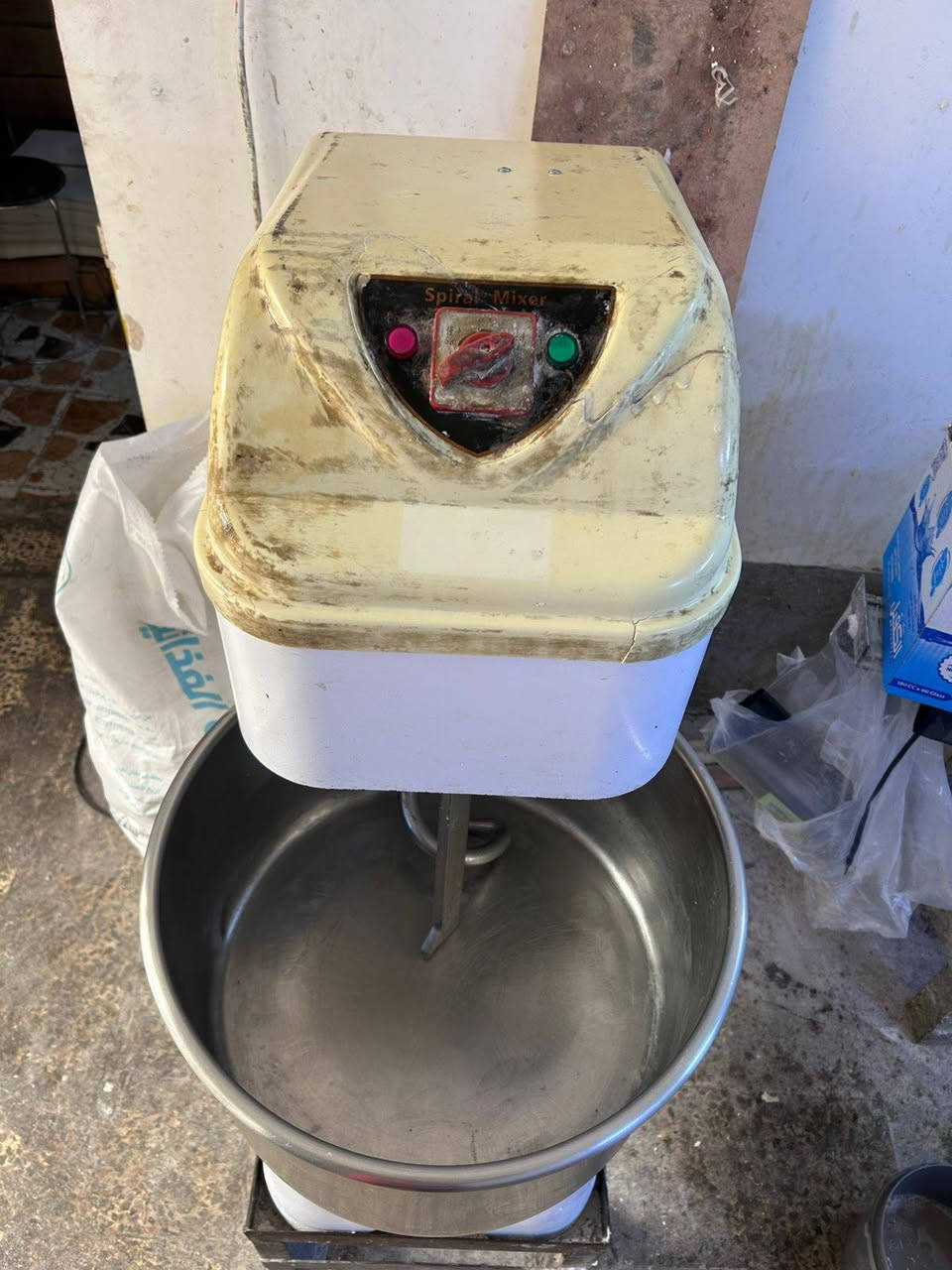 عجانة تركي نصف كيس للبيع  نظيفة جدا السعر 600الف للاستفسار الاتصال ***********
***********
