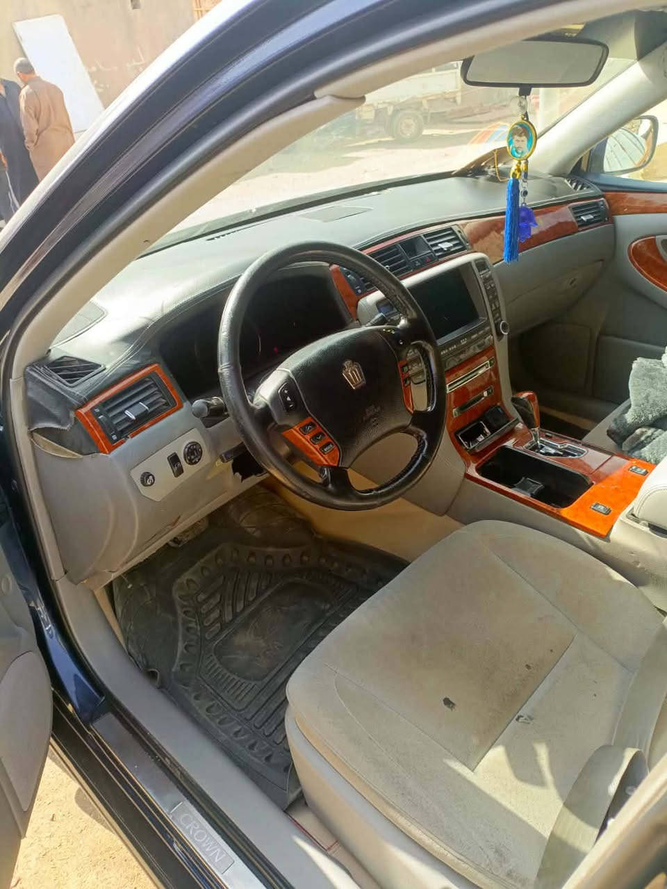 السلام عليكم 
شاهينه للبيع 
🔹 ادوات ادوات
🔹 كرستال أصل
🔹 كصة قمارة فقط 
🔹 دواخل بيجي
🔹 تخم تايرات جدد
🔹 كير ومكينه كارتون
🔹 كشنات كهربائي
سعرها 50 وبيها مجال 
مكاني ناصريه 
للاستفسار اتصال فقط 
***********
