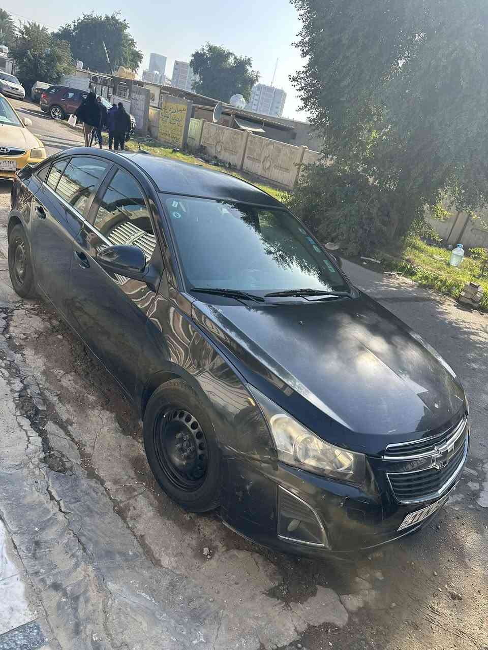 السلام عليكم 
كروز موديل ٢٠١٦ LT
هزه وسنويه جديده رقم بغداد الدولي 
كير ومكينه بلاديات 
تبريد تدفئه شغالات 
عليها زوج تايرات جدد 
بيها الباب الورا سايق مصبوغ ونص الجاملغ الخلفي 
مكانها بغداد الصالحيه 
السعر ٨٥
***********
