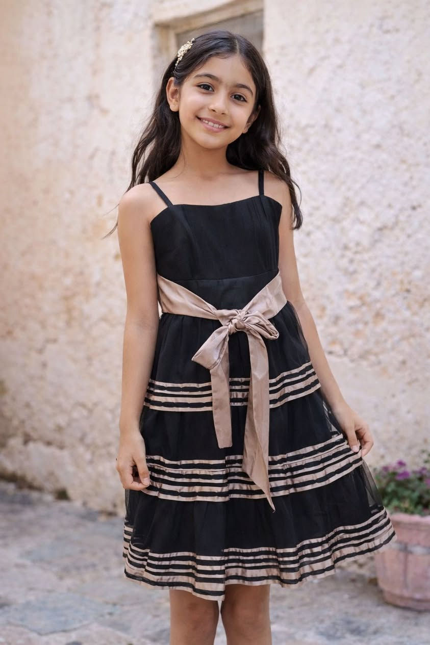 ✨ لأن الأميرات الصغيرات يستحقن الأجمل ✨
فساتين فتيات بتصاميم ناعمة وألوان مبهجة، تمنح طفلتك إطلالة مليئة بالبراءة والأناقة في كل مناسبة 💖

عنوان المحل سبع البور منطقة الاربعتالاف ليان بيوتي مقابيل محلات عصام اهلا وسهلا بالجميع 🫶 

يتوفر خدمة توصيل داخل سبع البور 1000 🏍️


**إذا كنت صاحب هذا الإعلان وتريد حذفه لأي سبب، رجاءا أرسل رسالة إلى الدعم الفني**