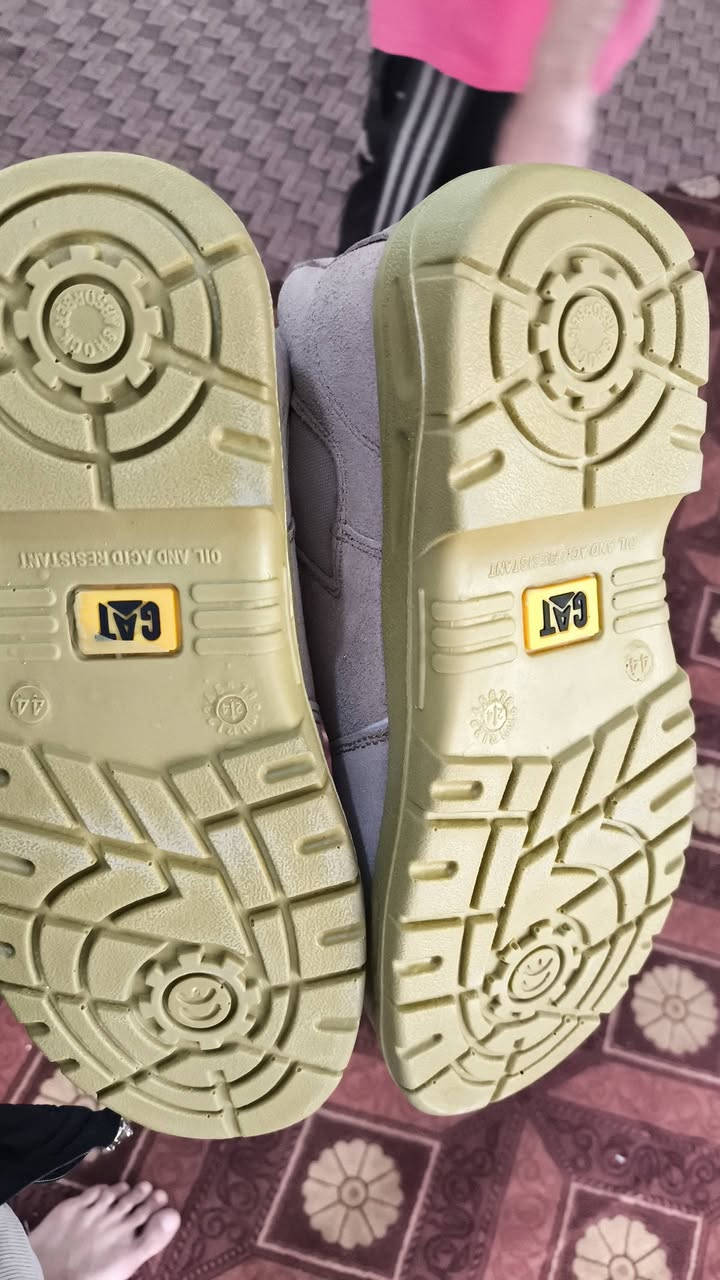 احذيه سيفتي اخوان للعمل
ماركه الماني متوفر 4 ازواج 
***********
