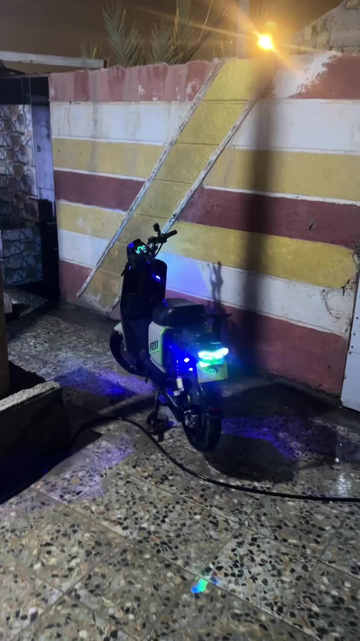 سلام عليكم R11 للبيع دراجه معروفه مواصفات اشاير يمنه يسره✅رباعيه✅لايت عالي ناصي✅نشره خلفيه واماميه ✅اربع نمر✅سرعه 109✅اضافات لايت بومه ✅ نشره عيون ✅ السعر 450 نهايته 425 غير هاي لا تجي ولا تعبني 425 قفل بدون اي نقوصات دراجه كامله الرقم ***********
