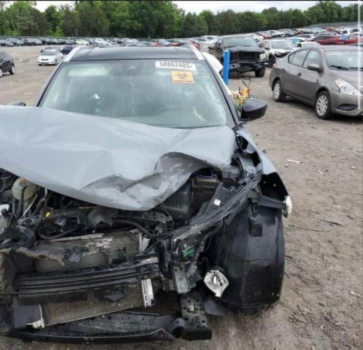 ئەم نیسان کیکسە جوان و خاوینەمان هەیە بؤ فرؤشتنە مؤدیل 2023 SV لیدران 5 پارجەی هەیە بەس بونیتی دەعمە ئەو 4 پارجەی دی کلینە  تؤزیک ناوی گرتوە ایرباگ ئی سوکان و شانی لای سایەق و پشت سایەقی سیستەمە  ئی دەشبولی بەشەرتە ناتەقیە وینەی دەعمەکەم داناوە گیر و مەکینەی و تەبرید سارد و گەرم بەشەرتە ناکرایتەوە ئەم سەیارە رەقەم کراوە رەقەم و سەنەوی هەزەی نوییە سەنەوی تا 2030 نوییە بەناو کردن و تەحویل کردن بەشەرتە هیج غەرامەی لەسەر نیە ئەم سەیارە جوان و جەئیزە بئ مەسروفە 4 تایەی نویی لەژیرە فول مؤسەفاتی بئ سلایتە سعری 135 وەرەقە و کەمیک مەجالی تیدایە بؤ زانیاری زیادتر تەلەفؤن بؤ ئەم رەقەمەی خوارەوە بکە *********** واتساپ عینوان ئەم سەیارە لە هەولیرە أربيل, العراق
