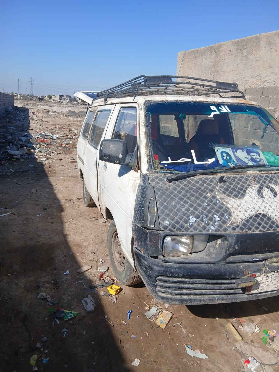 سيارة فاره ياباني مديل 1992ياباني محرك ونجي مجول مااندل راعيه بس عنوانه موجود بل  السعر 17ورقه هااذه ***********
