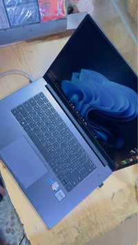 ميت بوك D15 • i5-1135G7 • ٨ جيجابايت