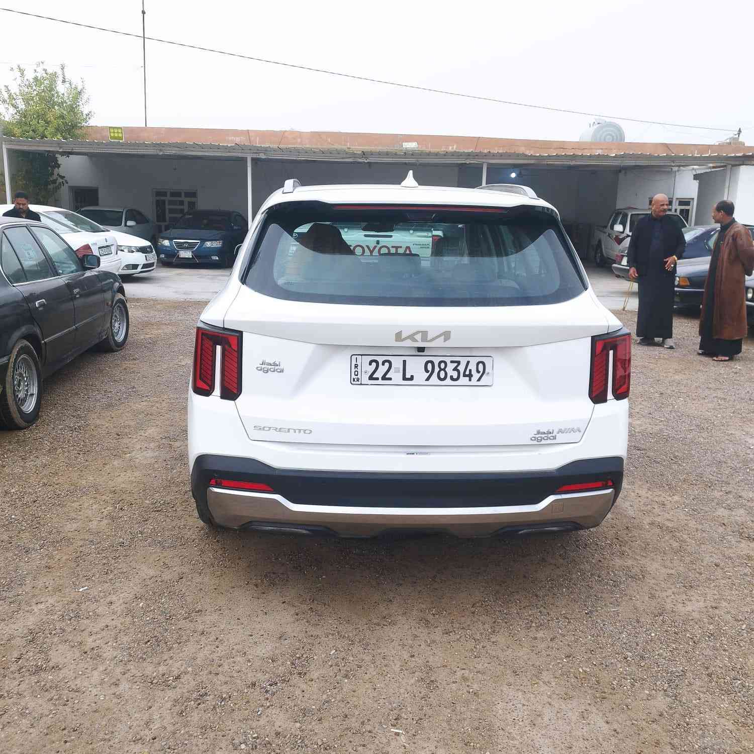 سورنتو للبيع موديل ٢٠٢٥ 
ماشيه ٢٨ الف 
تبريد وتدفئة الكشنات 
ثلاث قطع تبريد 
سبه راكب 
بنراما ويل ١٩ 
رادار امامي 
ماريه عاكسه 
وباقي الموصفات معروفه 
مكان الأنبار الفلوجه 
رقم المبايل ***********/***********
