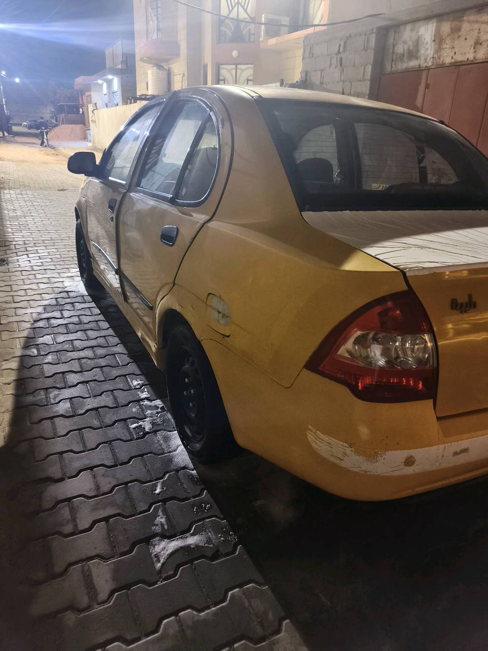 السلام عليكم طيبه موديل2017 رقم بصرة انكليزي سنوية لل 27 السياره بيها جاملغات اماميه مبدلات بدون حادث وخيط بخار توه بادي ماتنقص السياره تخم تاير جديد دينمو جديد قوايش جدد بلكات جدد فيت بم جديد عوزها شوي ترتيب السعر 36 ورقة وبيها مجال قليل ابيع شرط التحويل راعيها يريد تحويل عنواني بصرة تنومه للاستفسار ***********