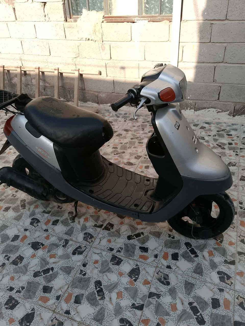 السلام عليكم دراجه بطه للبيع مفتوحه كل نقص مابيه نص هندر سعره 220
مع المجل مكانه سماوه ***********
