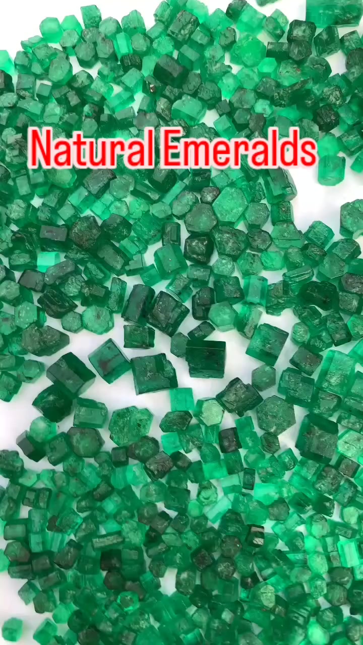 Natural Emerald Pakistan Swat City
Good quality and color basil color
Available for sale at affordable prices
Weight 950 Carats
Worldwide Delivery
#stone #ruby #gems #viral #viralvideo #viralreels


**إذا كنت صاحب هذا الإعلان وتريد حذفه لأي سبب، رجاءا أرسل رسالة إلى الدعم الفني**