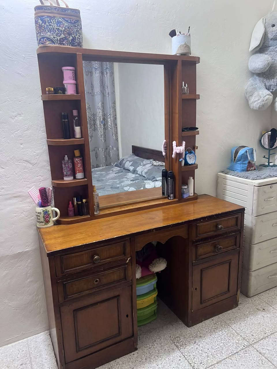 جربايه  وميز مرايه ب200وياهن دوشك خشب صاج لثكيل لاصلي مكاني مدينة صدر يم سوق لاولى


**إذا كنت صاحب هذا الإعلان وتريد حذفه لأي سبب، رجاءا أرسل رسالة إلى الدعم الفني**