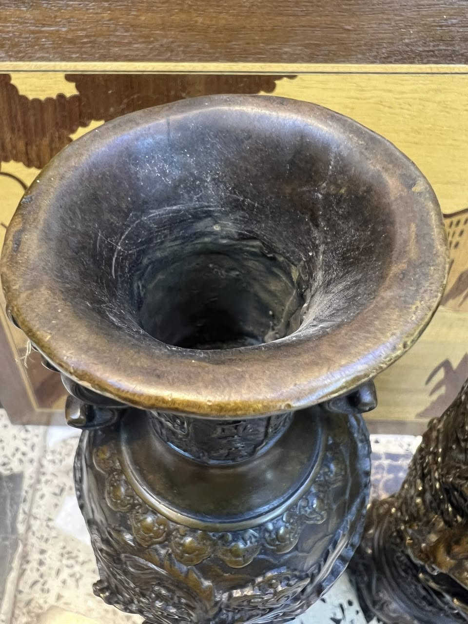 زوج مزهريات برونز مختوم كبار وثقيل شغل ايد قديم الطول 30 سنتم


**إذا كنت صاحب هذا الإعلان وتريد حذفه لأي سبب، رجاءا أرسل رسالة إلى الدعم الفني**