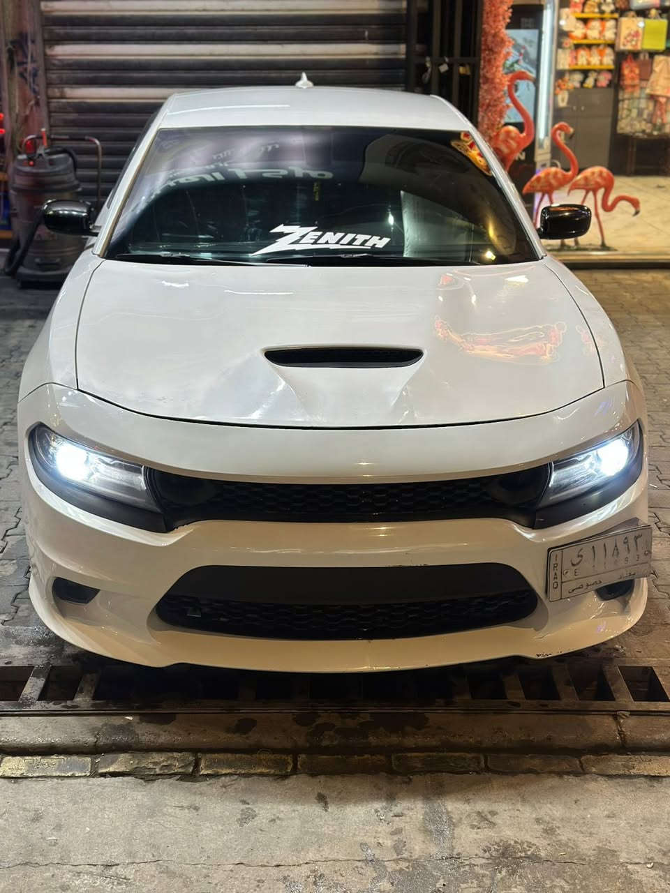 سلام عليكم
جارجر هيمي Rt 
2016 / 8سلندر 
ماشي ٨٥ كيلو متر 
كير مكينه مكفوله
صبغ جاملغ خلفي + بوند محدث مال srt
مواصفات معروفه 
شاشه كبيره كشنات هيتر 
وكشنات حضن 
كامره ٣٦٠ 
لد امامي خلفي 
لايتات زنون 
قطعتين تبريد مواصفات نص فول 
تحكمات استيرن 
شفتات ستيرن 
السعر 
١٦٨ 
بيه مجال بسيط 
*********** 
مكان بغداد / المنصور
