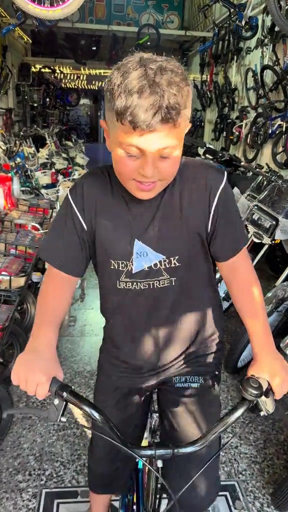 🚴‍♂️ بايسكل سبع ألوان الأصلي 🌈 إذا تدور على الجودة والمتانة والشكل الحلو، فهذا هو اختيارك. 💯 ✅ أصلي مو تجاري ✅ خامة قوية تعيش وياك ✅ قيادة مريحة وثابتة ✅ مناسب للاستخدام اليومي وللطلعات 🔥 متوفر حالياً بكميات محدودة، لا تضيع الفرصة. 📍العنوان: بغداد – شارع فلسطين – يم معرض أبو سجاد 📞 للاستفسار: *********** تابع صفحتنا حتى تشوف أحدث الدراجات الهوائية والكهربائية والعروض أول بأول، وسوّ لايك وشير حتى يوصل لأصحابك. 🚲 #الهم_صلي_على_محمد_وأل_محمد #معرض_ابوسجاد_للبايسكلات #بايسكلات #دراجات #دراجه 
