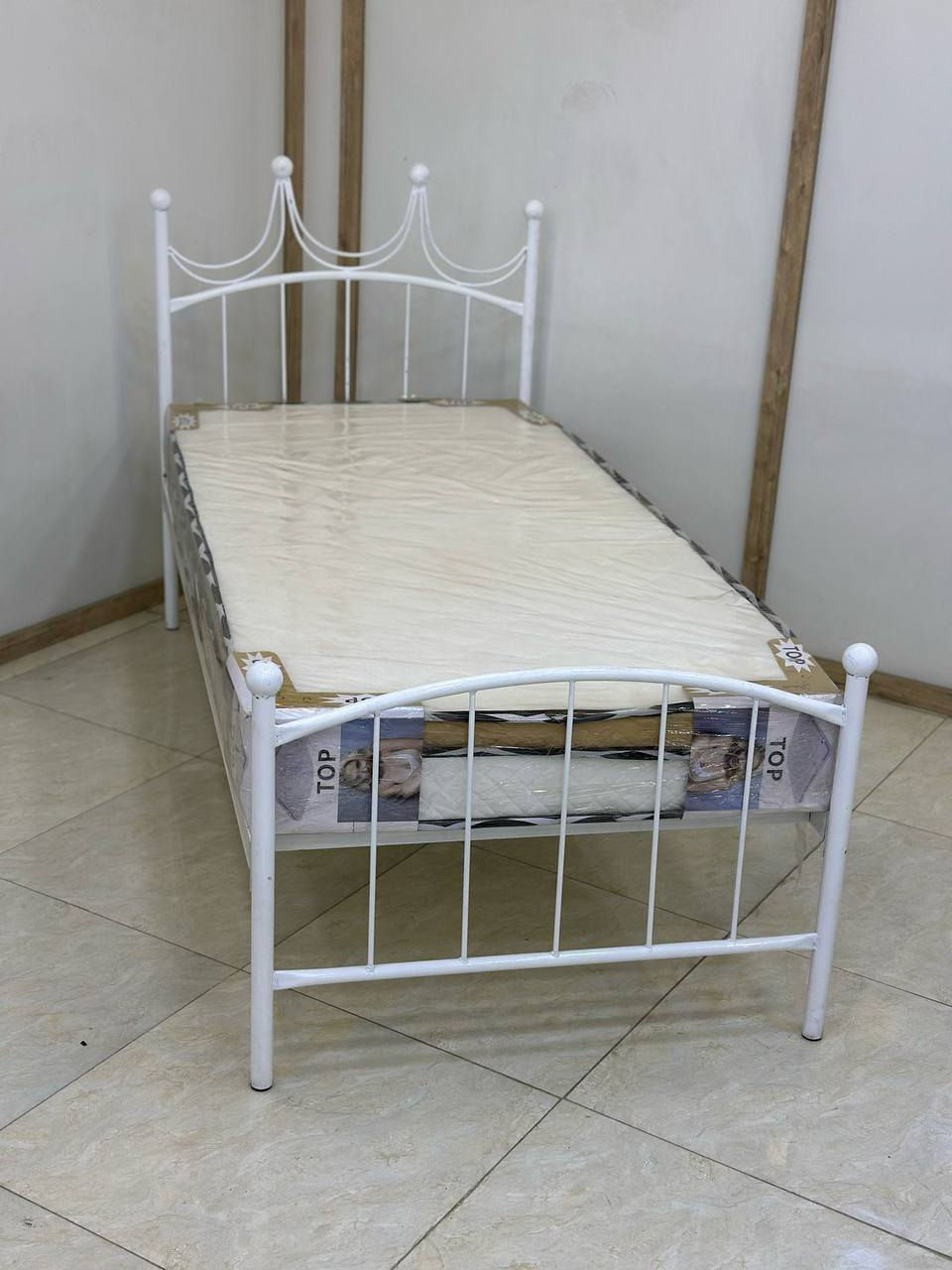 سرير نفر حديد نوعيه الاصلي والثقيله تتحمل وزن ثقيل يوجد توصيل لكل المحافظات 
F110


**إذا كنت صاحب هذا الإعلان وتريد حذفه لأي سبب، رجاءا أرسل رسالة إلى الدعم الفني**